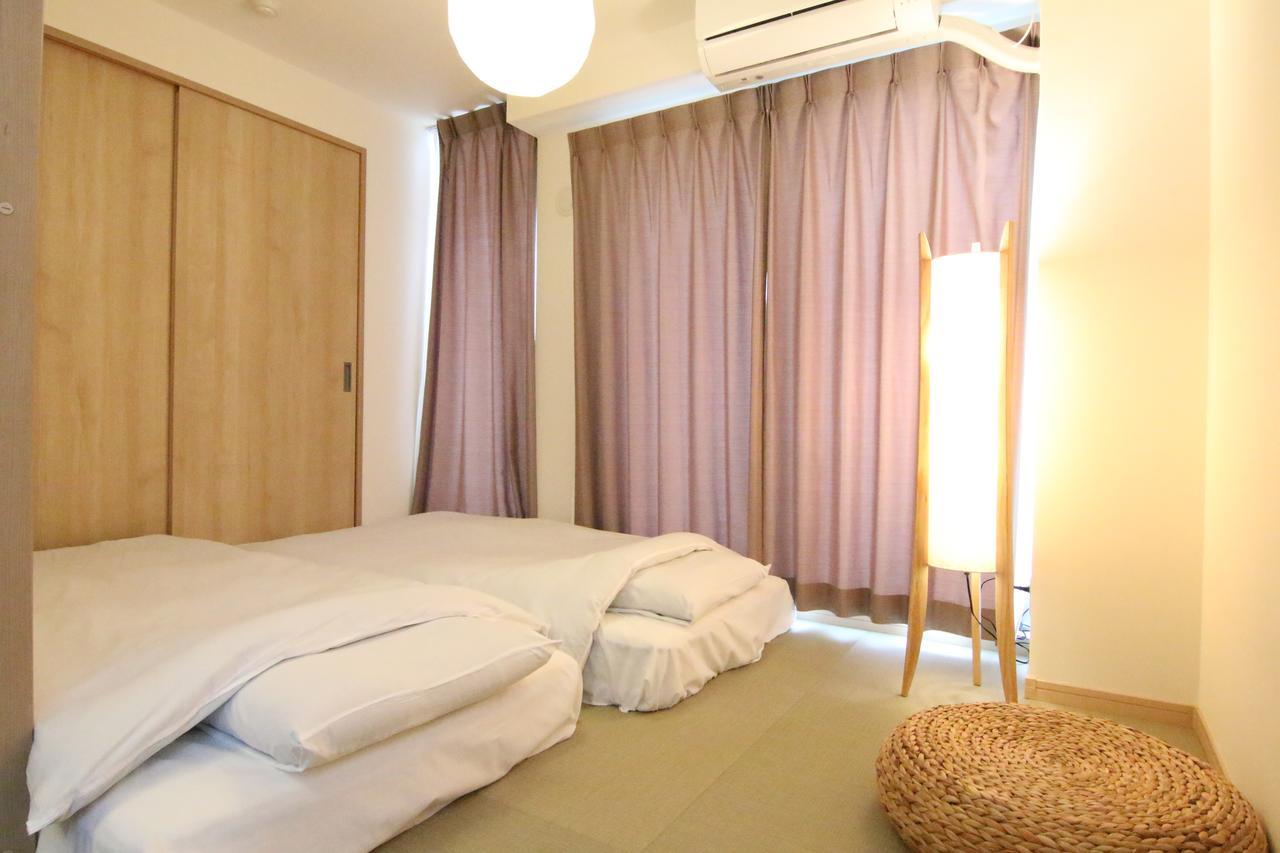 Universal Hotel Nishikujo Осака Екстер'єр фото